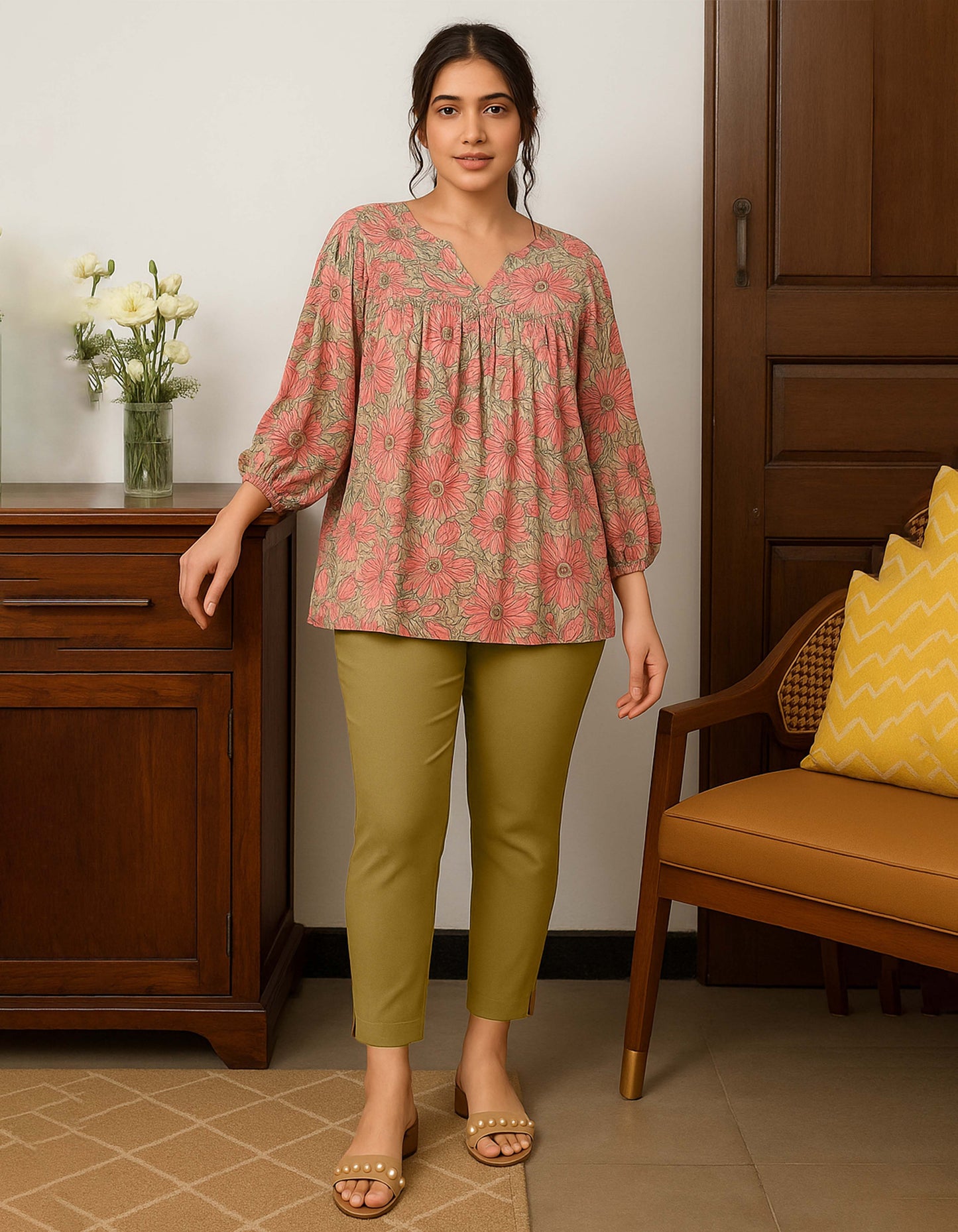 Khaki Women's Cotton Lycra Solid Straight Pant