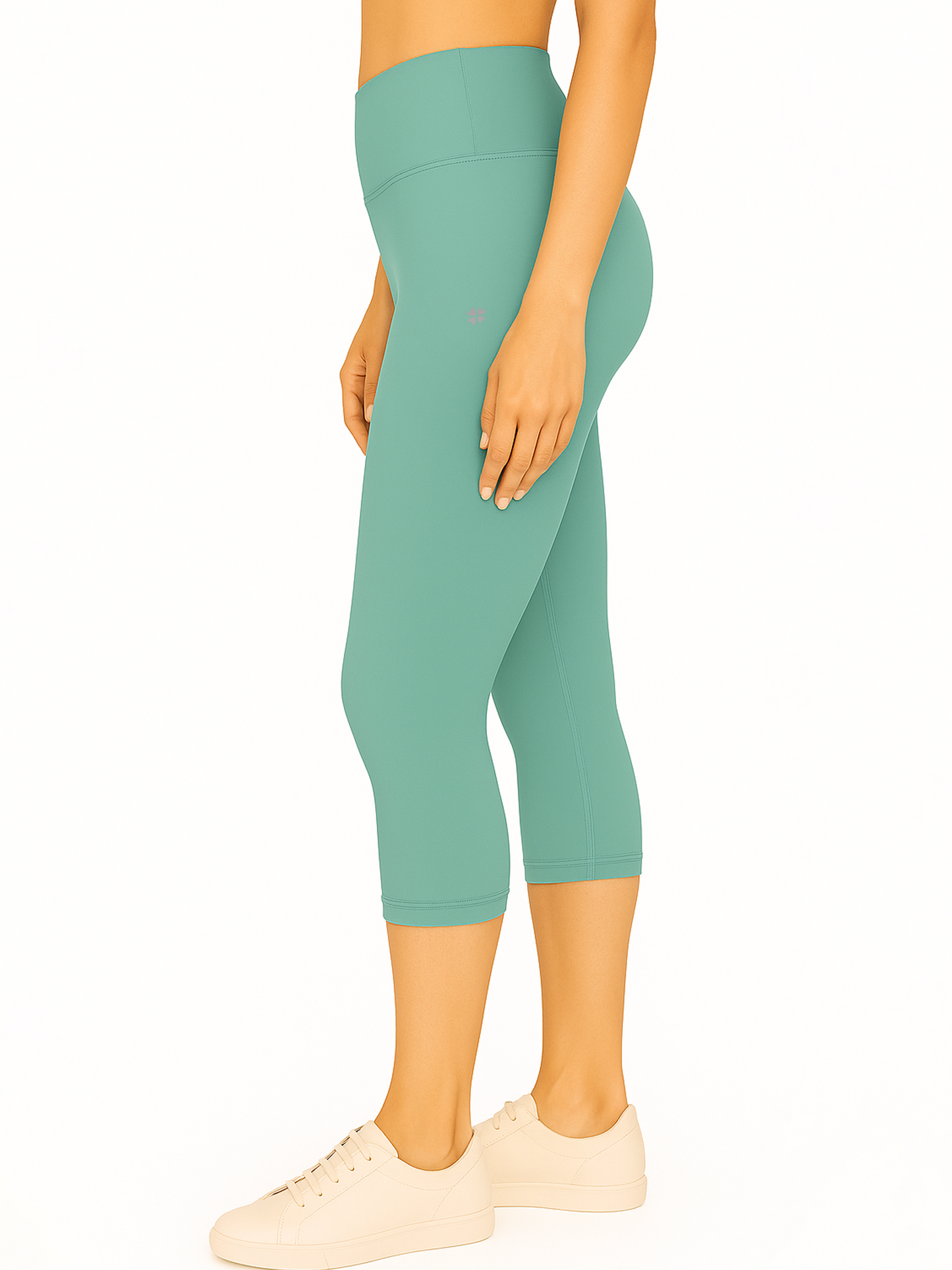Apple Green Women's Solid Capri pant