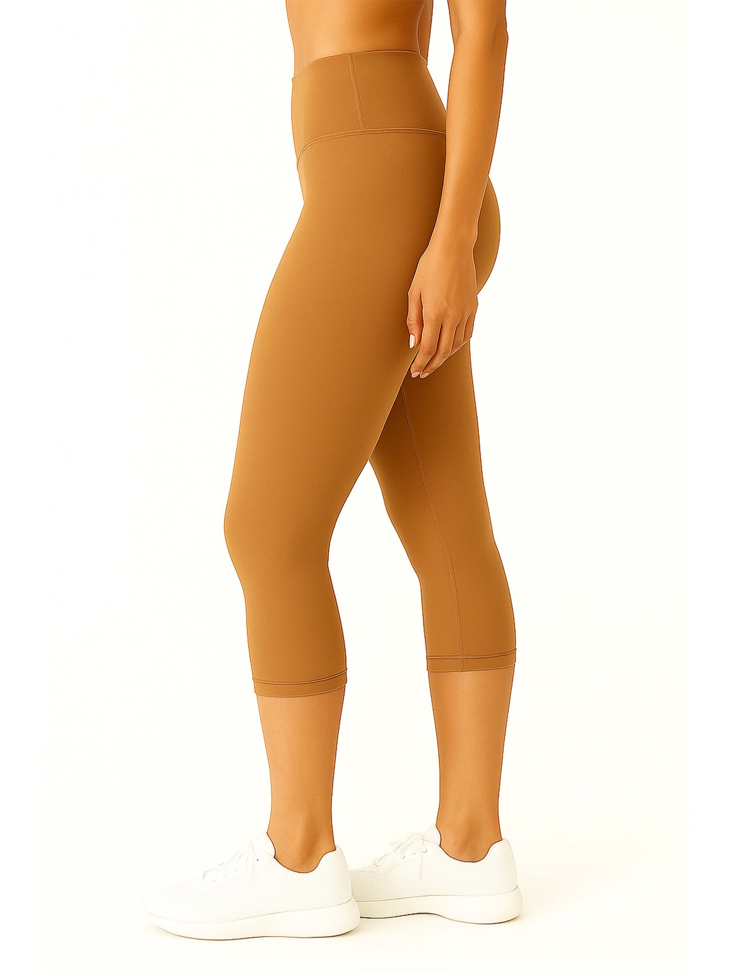 Biscuit Women's Solid Capri pant