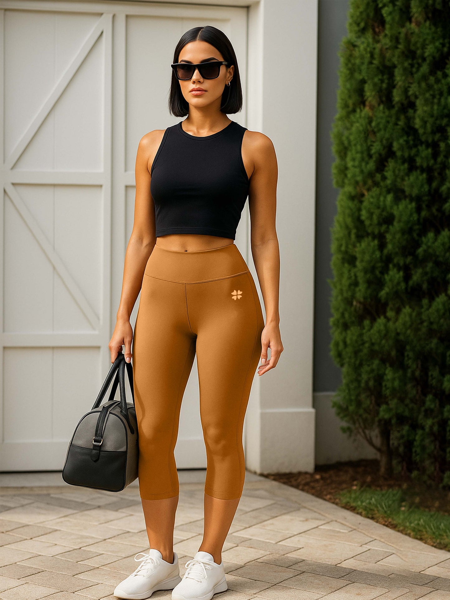 Biscuit Women's Solid Capri pant