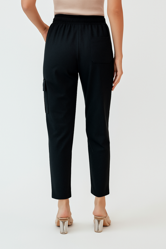 Black Women's Solid Regular Fit Cargo Pants