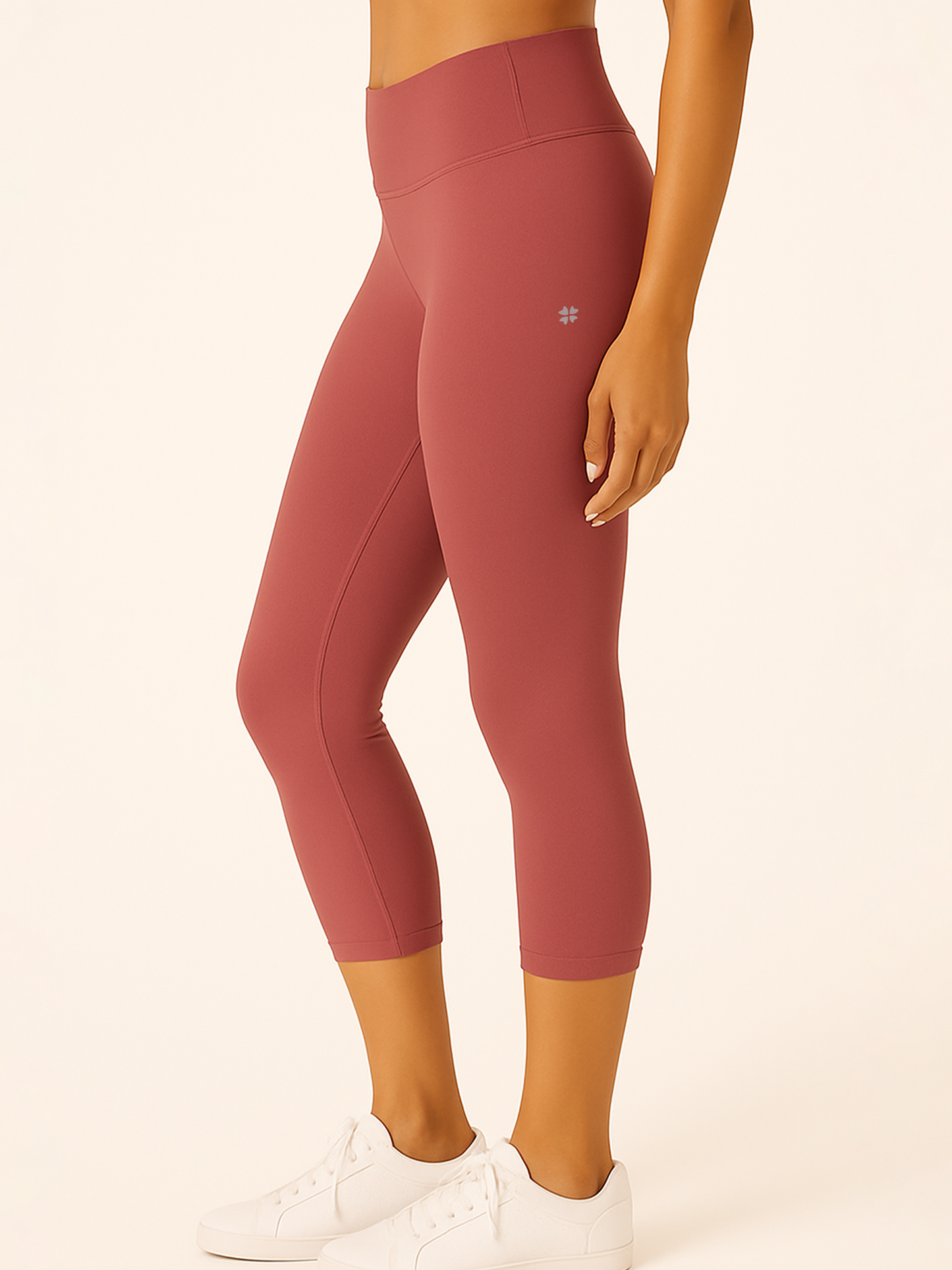 Onion Women's Solid Capri pant