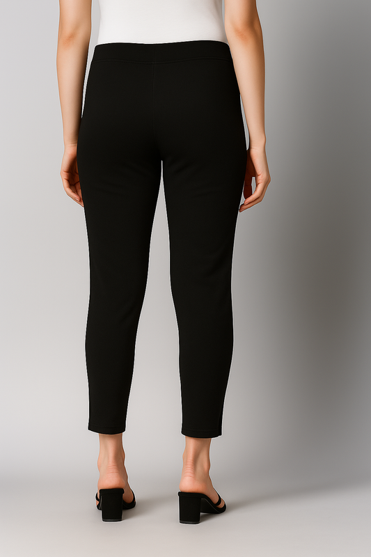 Black Women's Cotton Lycra Solid Straight Pant