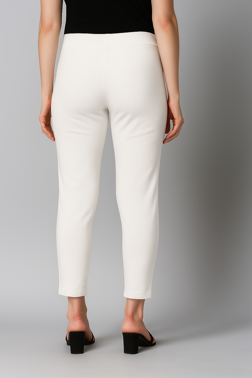 White Women's Cotton Lycra Solid Straight Pant