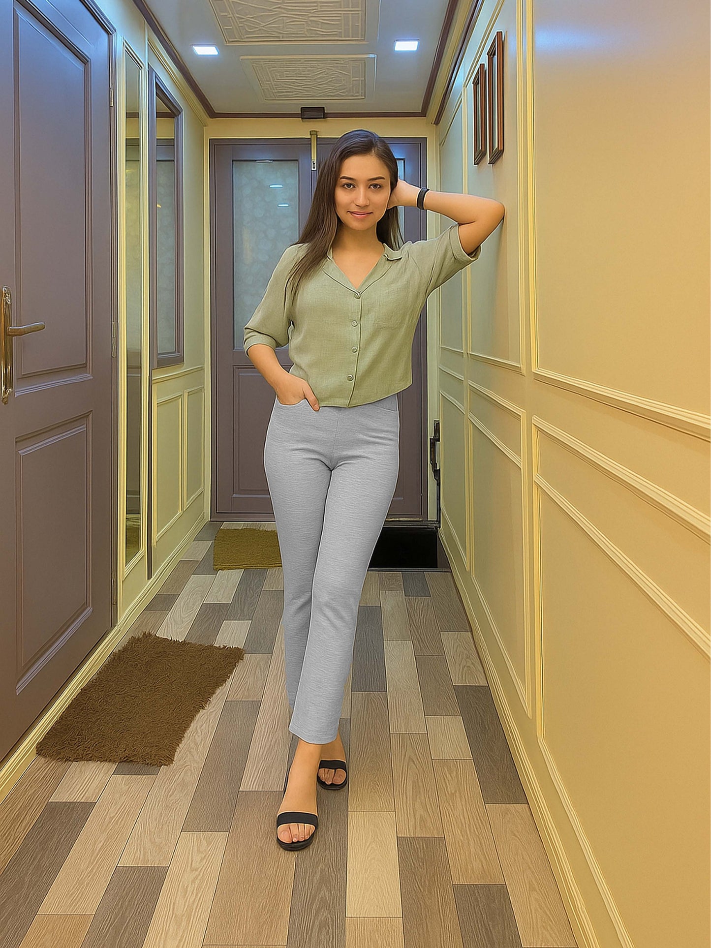 Grey Melange Women's Cotton Lycra Solid Straight Pant