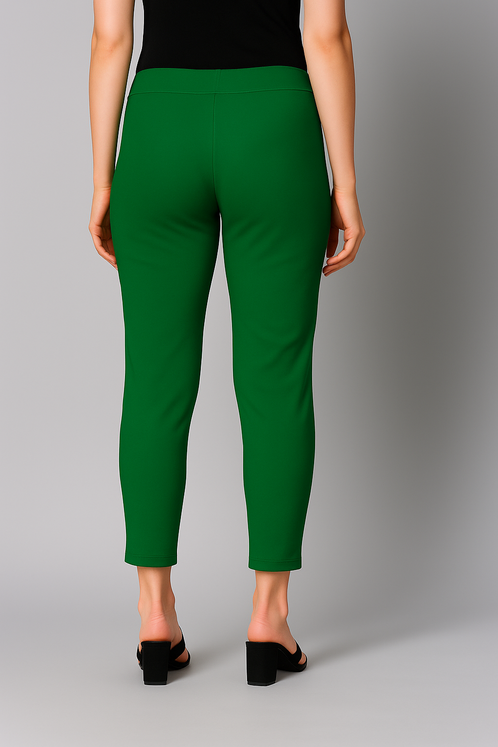 Green Women's Cotton Lycra Solid Straight Pant