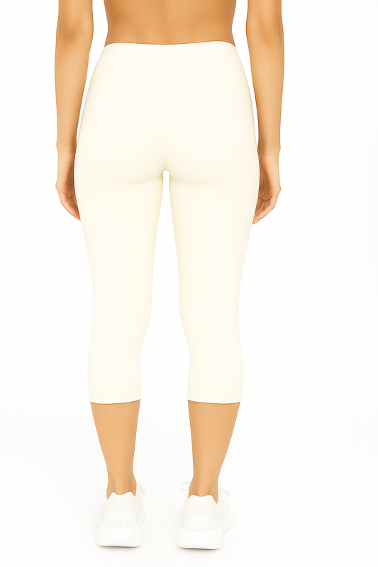 Off White Women's Solid Capri pant