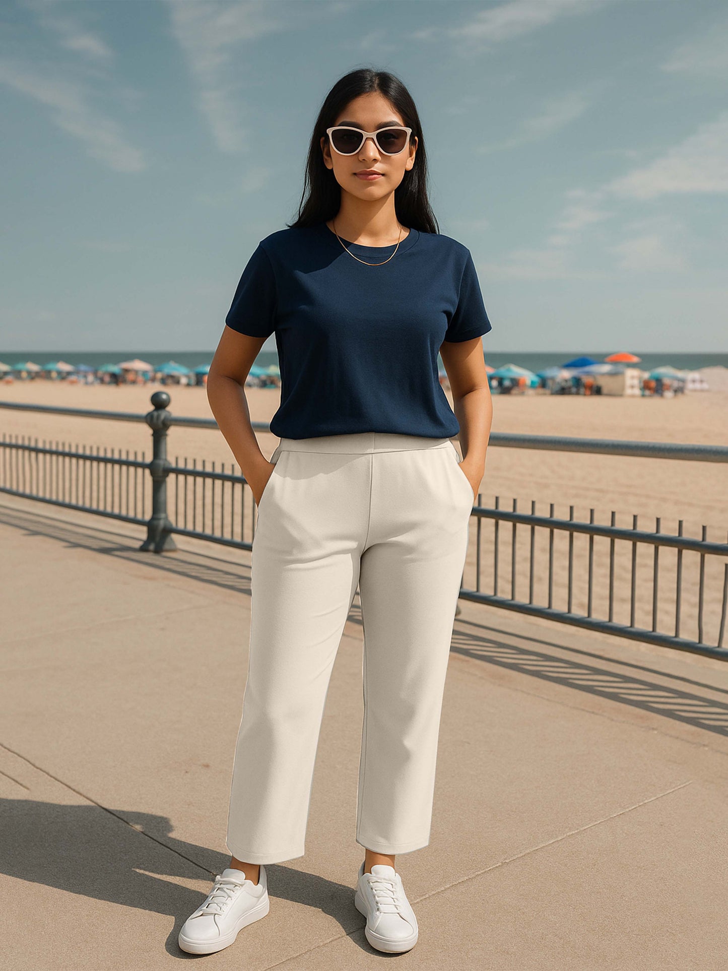 O white Women's Solid Relaxed Fit Pant