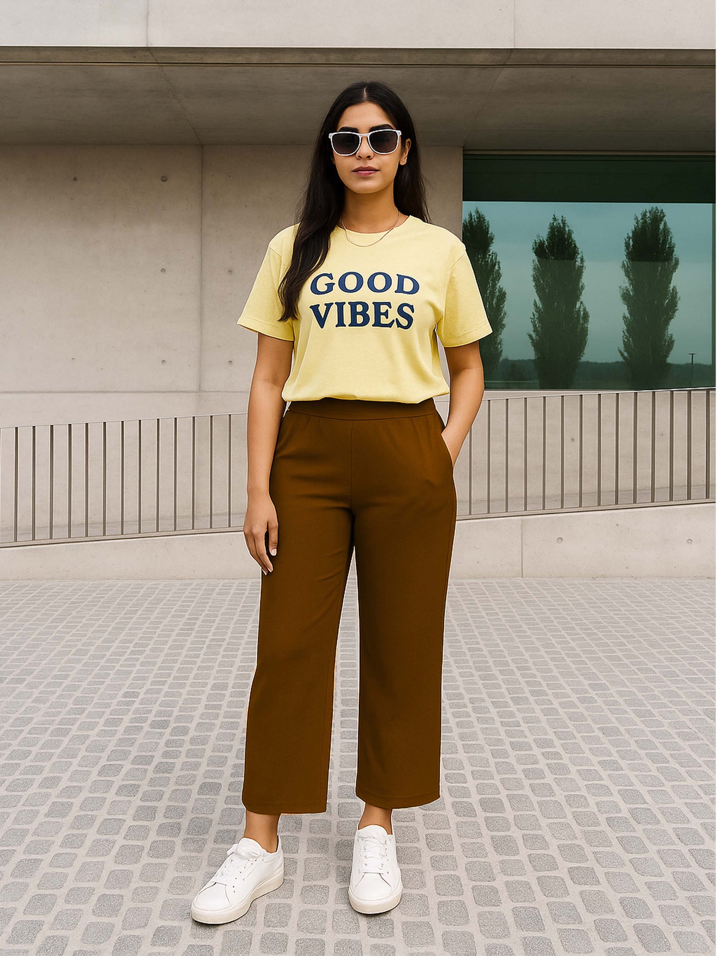 Dark Beige Women's Solid Relaxed Fit Pant